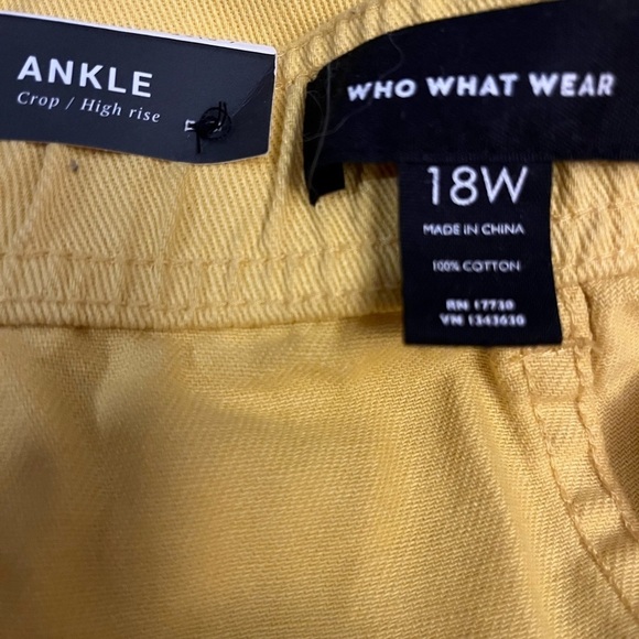 WHO What Wear plus size 18W Ankle Crop High Rise Jeans yellow denim new rare - Picture 3 of 3